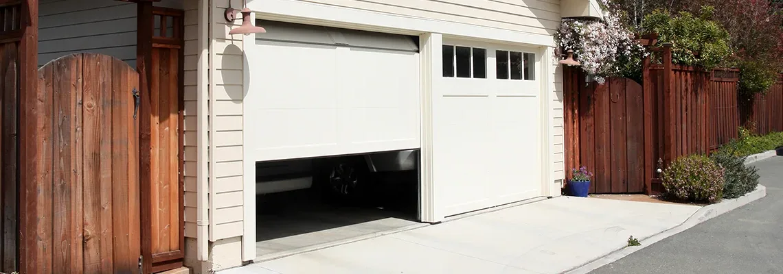 Repair Garage Door Won't Close Light Blinks in Round Lake Beach, Illinois